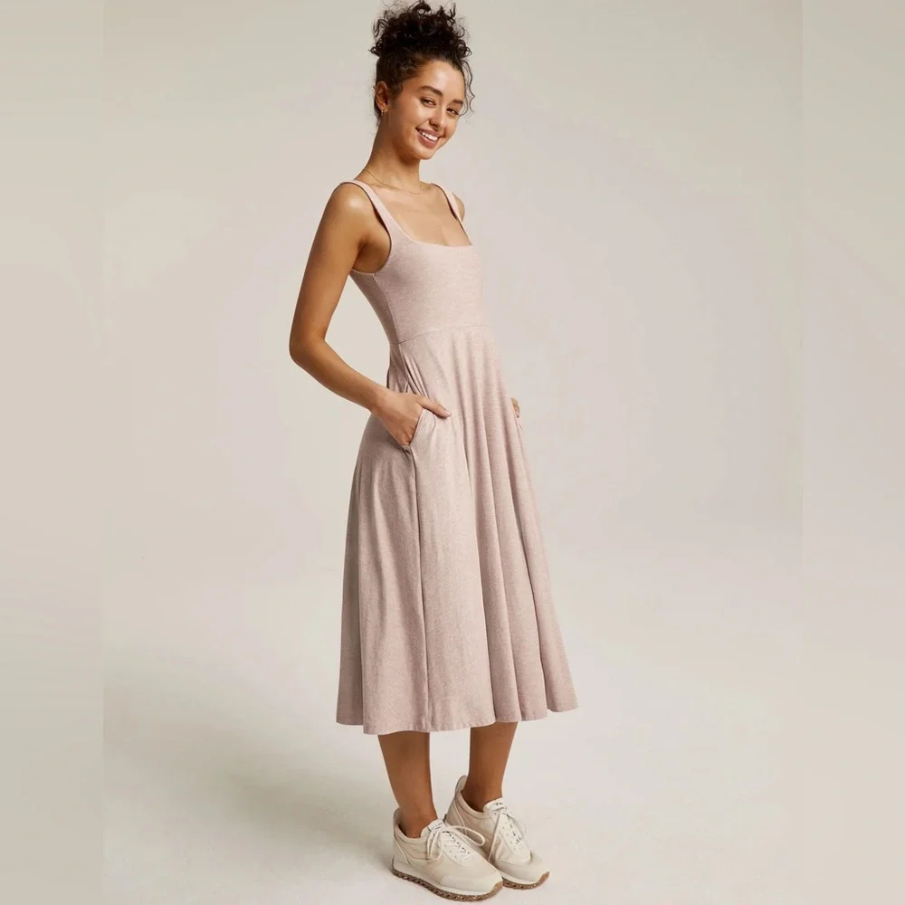 Beyond Yoga Featherweight At The Ready Square Neck Dress - Picture 2 of 6